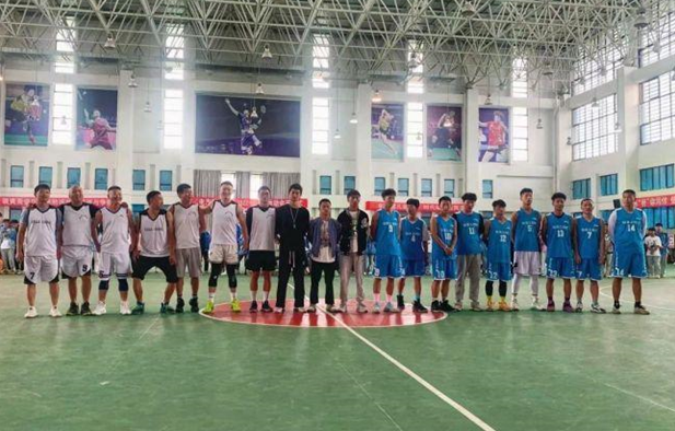 老師VS學(xué)生籃球賽，精彩看過來~