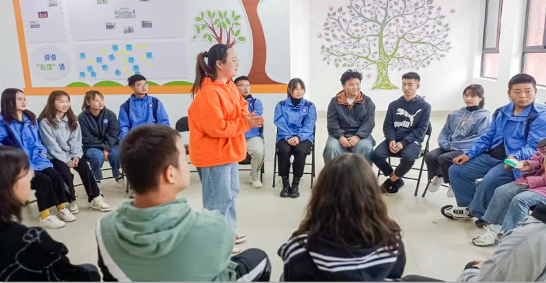 學院心理咨詢中心舉辦“青春之心靈，青春之少年” 團體心理輔導活動