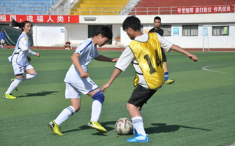 第二屆校園足球聯(lián)賽正式開(kāi)賽！