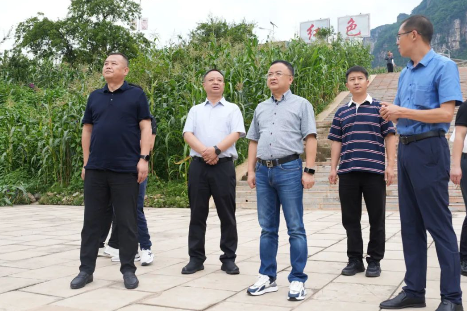 李涌、邱國(guó)援帶隊(duì)到鄉(xiāng)村振興聯(lián)系點(diǎn)開(kāi)展幫扶調(diào)研