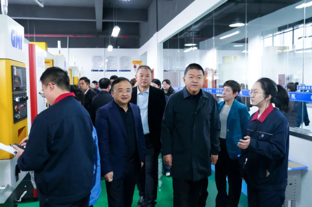 畢節(jié)市委副書記、市長(zhǎng)吳東來一行赴我院指導(dǎo)調(diào)研