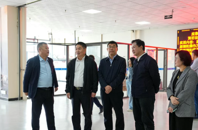 廣州鐵路職業(yè)技術(shù)學(xué)院、廣州機電技師學(xué)院到我院調(diào)研交流