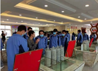 加強(qiáng)校企合作，深化產(chǎn)教融合  ——我院組織師生赴金海湖新區(qū)企業(yè)參觀學(xué)習(xí)